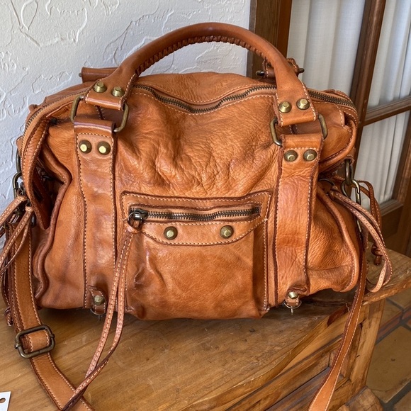 ๐ BEAUTIFULLY BOHO LEATHER CROSSBODY BAG โผ๏ธ - Picture 2 of 14